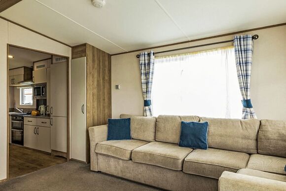Gold Caravan 6 with parking, decking & sea view P, Gold Caravan with parking, decking & sea view - Wemyss Bay, Wemyss Bay, Renfrewshire