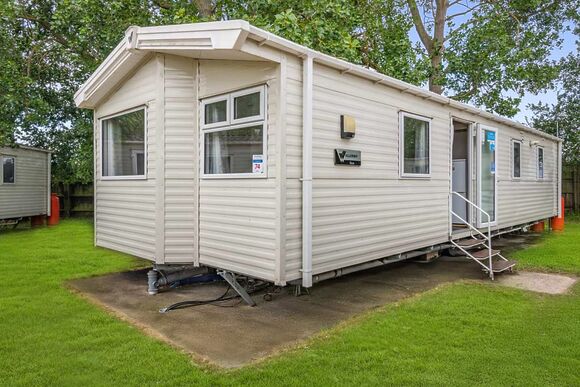 Silver Caravan with parking & ensuite - Wemyss Bay, Wemyss Bay, Renfrewshire