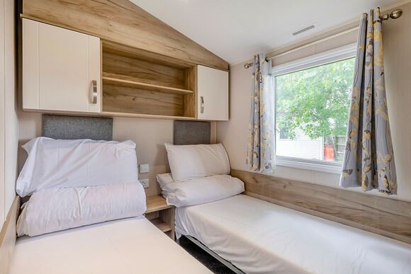 Silver Caravan with parking & ensuite - Wemyss Bay, Wemyss Bay, Renfrewshire