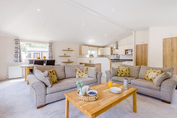 Prestige Lodge with parking, ensuite, decking & sea view - Wemyss Bay, Wemyss Bay, Renfrewshire