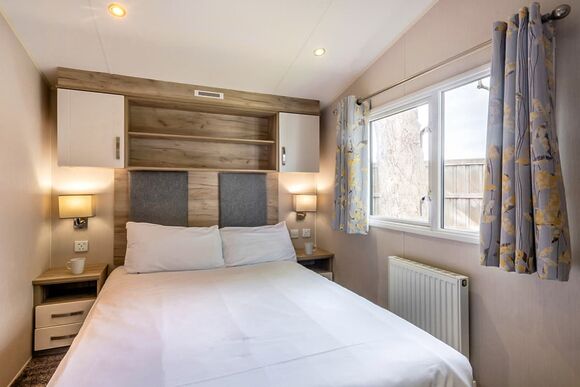 Silver Caravan 8 with parking & ensuite P, Silver 3 Bedroom Caravan, Sleeps 8. With decking, Silver Caravan with parking & ensuite - Wemyss Bay, Wemyss Bay, Renfrewshire