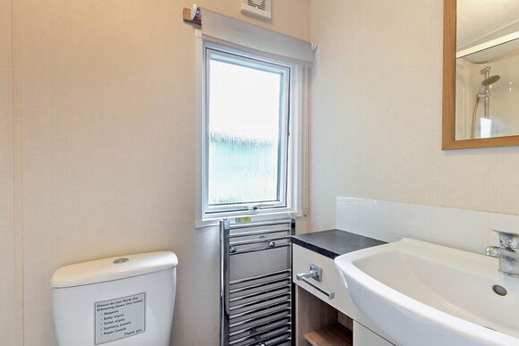 Bronze Premium Caravan with parking - West Bay, Bridport