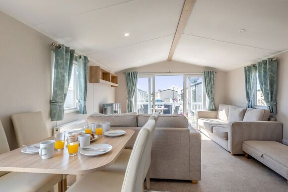 Gold Caravan with parking & decking 8 - West Bay, Bridport