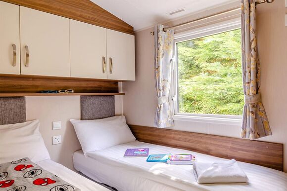 Silver Premium 2 Bedroom Caravan, Sleeps 6 - West Bay, Bridport