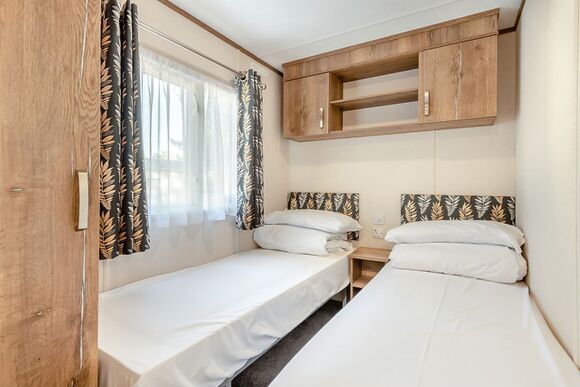 Gold Premium Caravan, parking, ensuite & decking P, Gold Premium 2 slps 4 parking, ensuite, decking, Gold Premium Caravan, parking, ensuite & decking - West Bay, Bridport