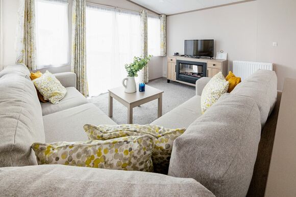 Silver 2 - Seal Bay, Selsey, Chichester