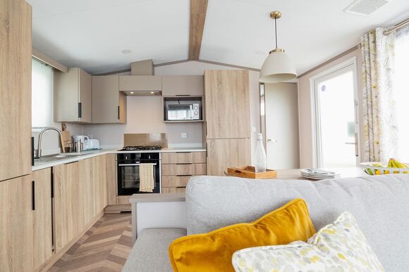 Silver 2 - Seal Bay, Selsey, Chichester