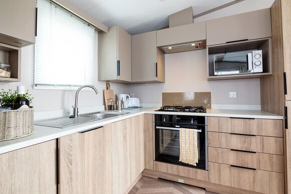 Silver 2 - Seal Bay, Selsey, Chichester