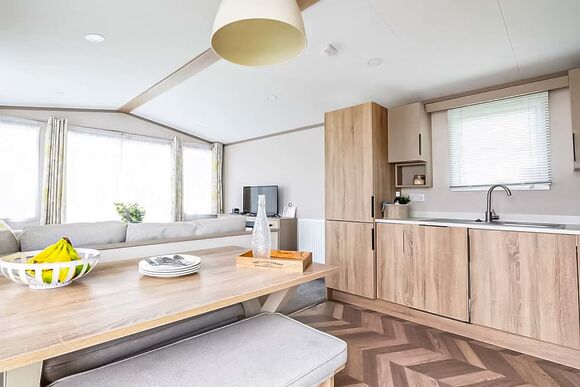 Silver 3 - Seal Bay, Selsey, Chichester