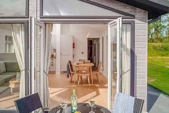 Classic Lodge 2 - Seal Bay, Selsey, Chichester