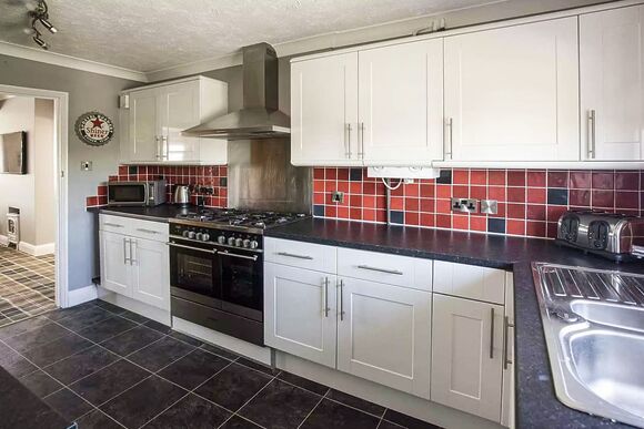 Ballyhandy 4 - Seal Bay, Selsey, Chichester