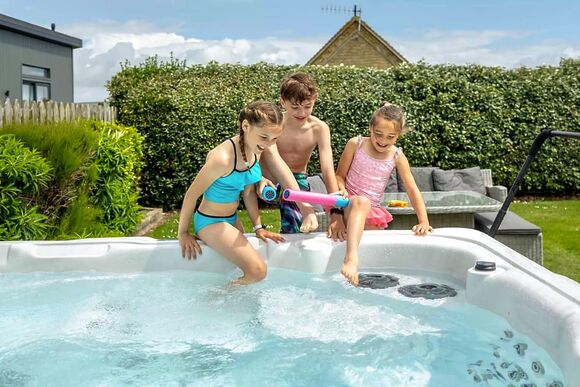 Selmer 4 - Seal Bay, Selsey, Chichester