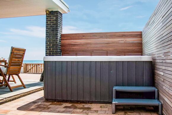 Summer Dawn 4 - Seal Bay, Selsey, Chichester