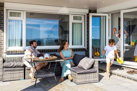 Summer Dawn 4 - Seal Bay, Selsey, Chichester