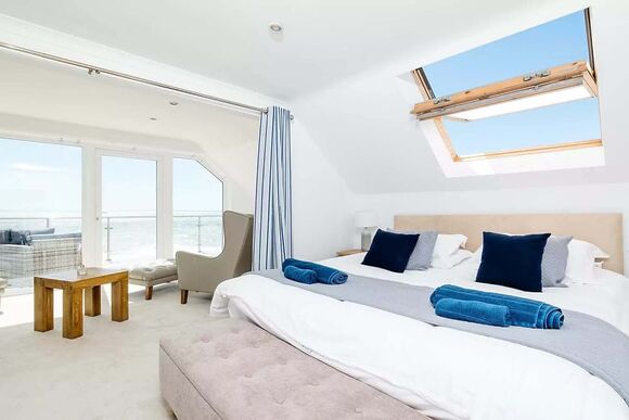 Summer Dawn 4 - Seal Bay, Selsey, Chichester