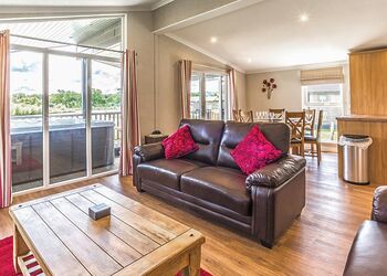 Lakeside 3 Pet Friendly - Woodhall Country Park Lodges, Woodhall Spa