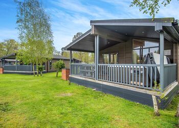 Lakeside 2 Pet Friendly - Woodhall Country Park Lodges, Woodhall Spa