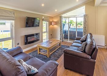 Lakeview 2 Pet Friendly - Woodhall Country Park Lodges, Woodhall Spa