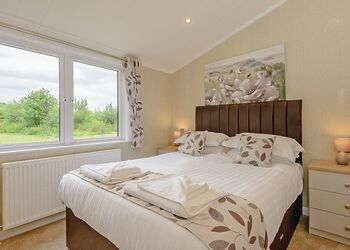 Lakeview 3 Pet Friendly - Woodhall Country Park Lodges, Woodhall Spa