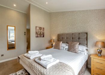 Lakeside 2 Plus - Woodhall Country Park Lodges, Woodhall Spa