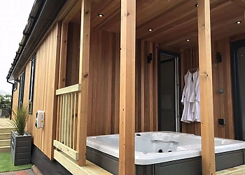 Lakeview Premier Pet Friendly 