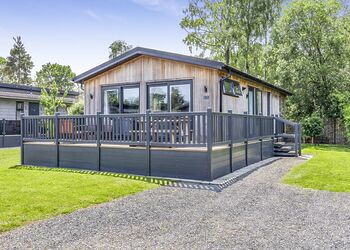 Lakeview Premier Pet Friendly - Woodhall Country Park Lodges, Woodhall Spa