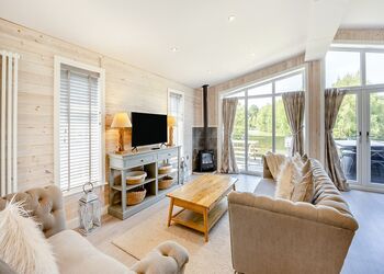 Lakeside 19 Casa - Woodhall Country Park Lodges, Woodhall Spa