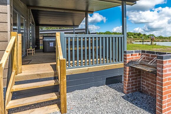 Woodhall Country Park Lodges