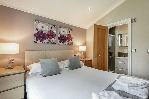 Lakeview 2 - Woodhall Country Park Lodges, Woodhall Spa