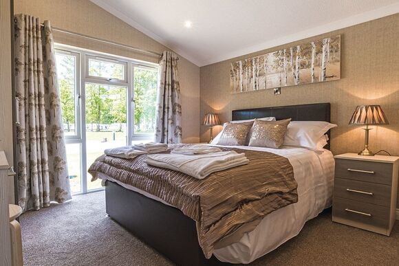 Lakeview 2 Pet Friendly - Woodhall Country Park Lodges, Woodhall Spa