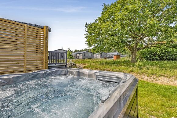 Oakview Plus - Woodhall Country Park Lodges, Woodhall Spa