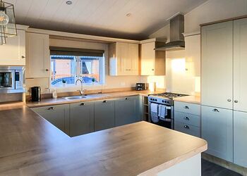 Kingfisher Lodge - Whitecairn Holiday Park, Glenluce, Newton Stewart