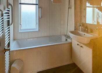 Kingfisher Lodge - Whitecairn Holiday Park, Glenluce, Newton Stewart