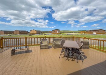 Aurora Pet - Whitecairn Holiday Park, Glenluce, Newton Stewart