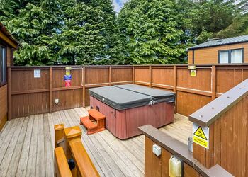 Argyll Spa 3 - Whitecairn Holiday Park, Glenluce, Newton Stewart