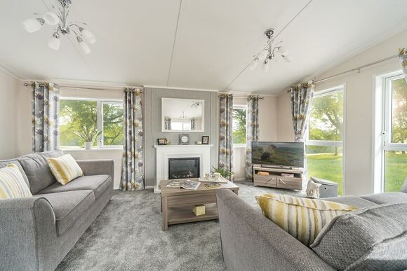 Pondview Retreat Lodge - Whitecairn Holiday Park, Glenluce, Newton Stewart