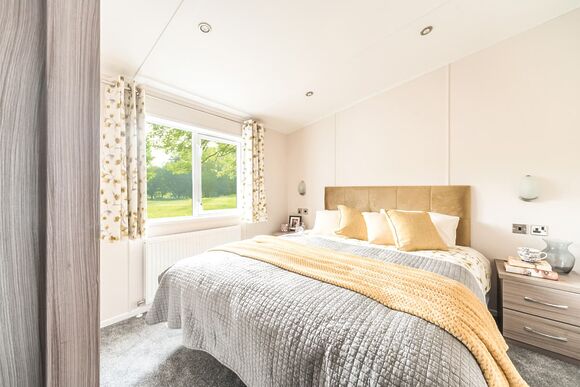 Pondview Retreat Lodge (Pet) - Whitecairn Holiday Park, Glenluce, Newton Stewart