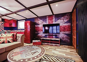 Exclusive Rockstar with Hot Tub