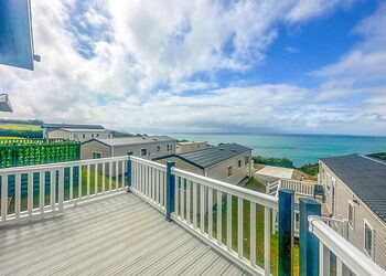 Smugglers Lodge - Wide Horizons Holiday Park, Ceredigion