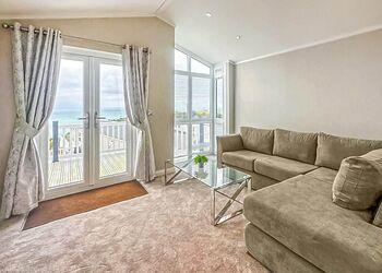 Smugglers Lodge - Wide Horizons Holiday Park, Ceredigion