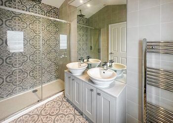 Smugglers Lodge - Wide Horizons Holiday Park, Ceredigion