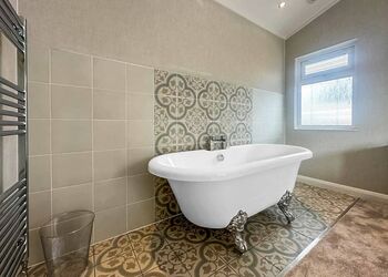 Smugglers Lodge - Wide Horizons Holiday Park, Ceredigion