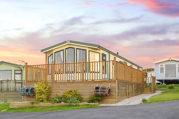 Lobster Pot Pet Friendly - Wide Horizons Holiday Park, Ceredigion