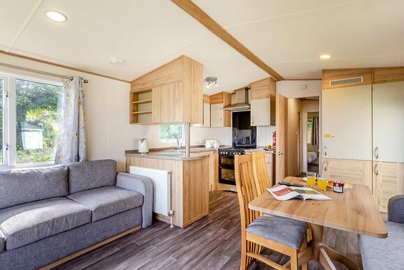 Silver Caravan with parking - White Acres, Newquay