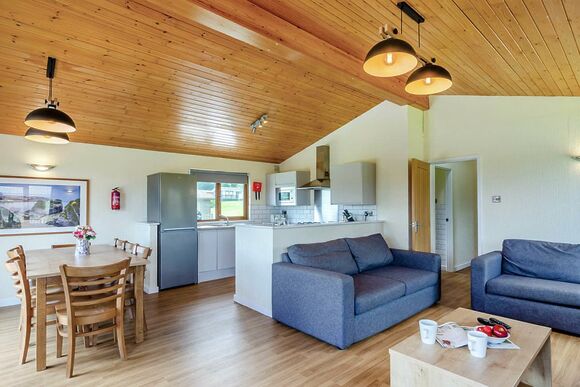 Deluxe 3 Lodge with parking, ensuite & decking - White Acres, Newquay