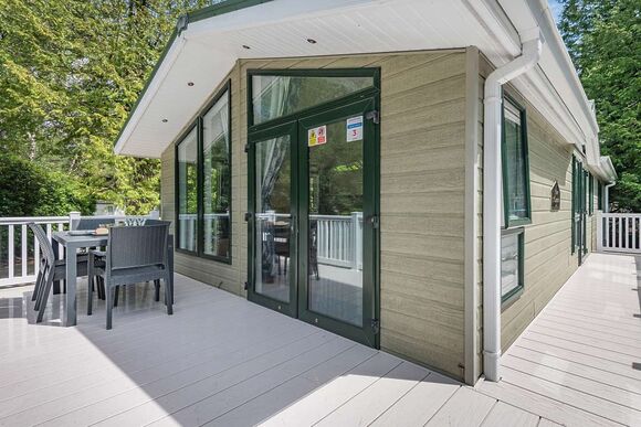 Superior 3 Lodge with parking, ensuite & decking - White Acres, Newquay