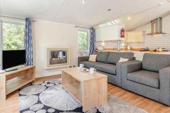 Superior 3 Lodge with parking, ensuite & decking - White Acres, Newquay
