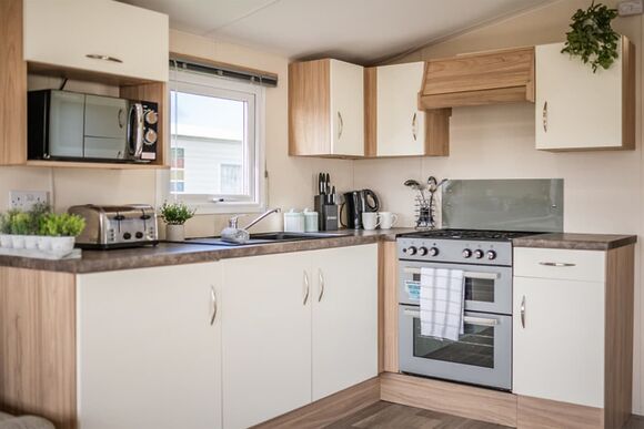 Gold 8 - Whitehouse Holiday Park, Towyn