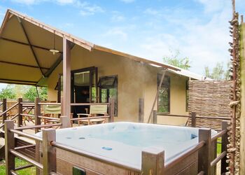 Deluxe Safari Lodge 3 (Pet Friendly) - Bowleaze Cove Holiday Park & Spa, Weymouth