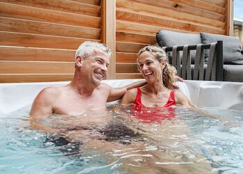 Cove Lodge 3 3 Bedroom Lodge with Hot Tub  - Bowleaze Cove Holiday Park & Spa, Weymouth